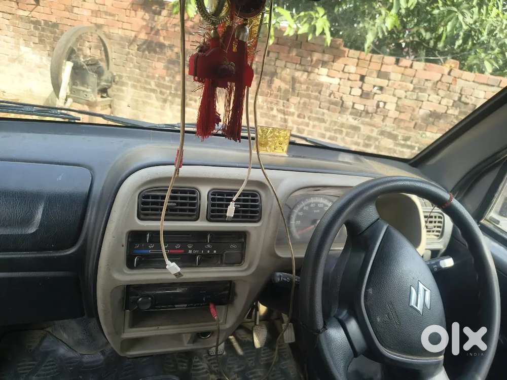 सीएनजी लगी है पास नहीं है कागज एक दम ओके है
