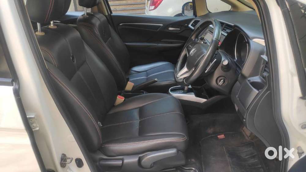 Honda Jazz V Cvt, 2015, Petrol