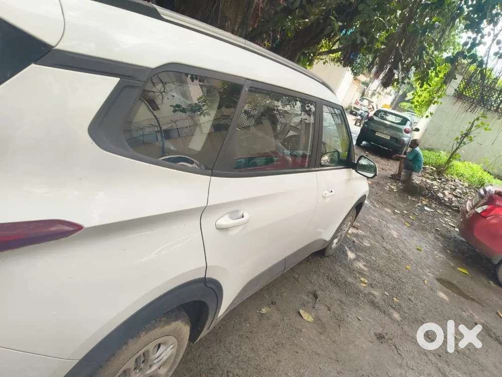 Kia Carens 2023 Petrol 7000 Km Driven