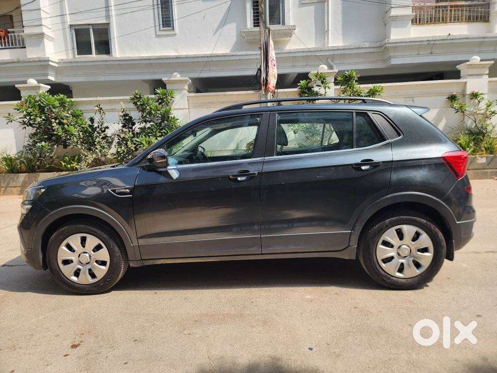 Skoda Kushaq 1.0 Tsi Active, 2022, Petrol