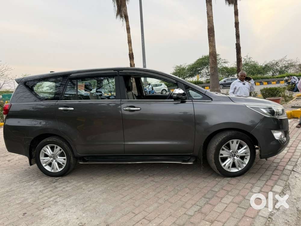 Toyota Innova Crysta 2018 Diesel Well Maintained