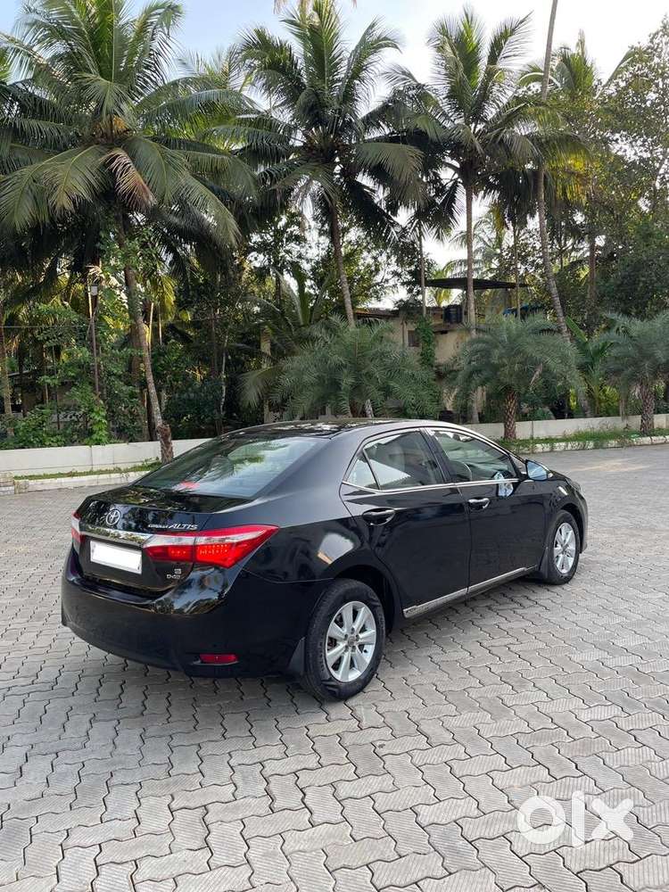 Corolla Altis Diesel G 2014 December Good Condition