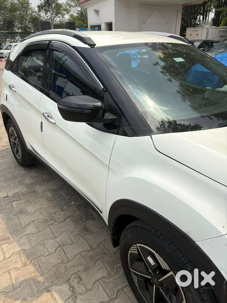 Tata Nexon Dca Automatic Petrol Well Maintained