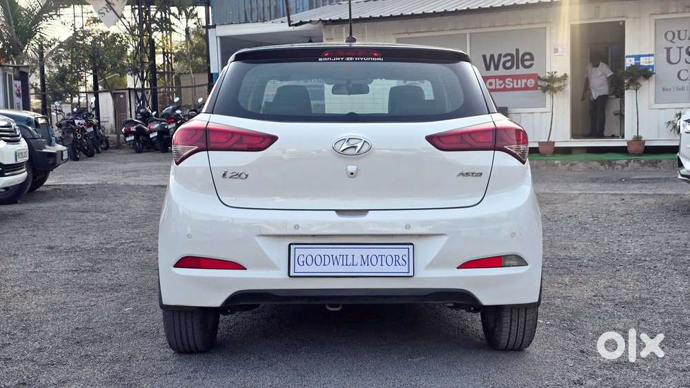 Hyundai I20 Asta (o) 1.2 Mt Dual Tone, 2018, Petrol