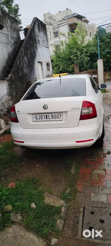 Skoda Laura 2.0 Ambiente 2011