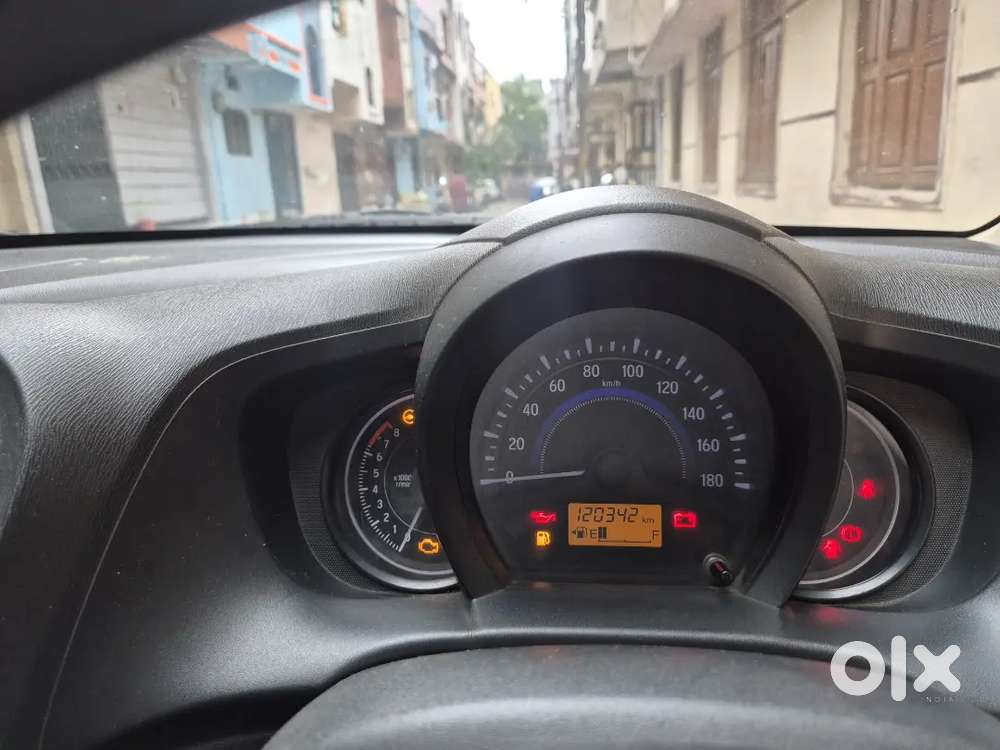 Honda Brio Petrol Mt 2016