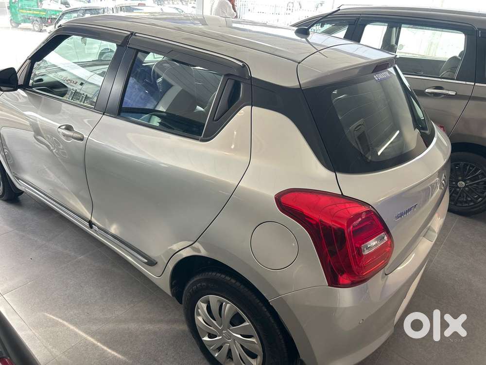 Maruti Suzuki Swift Vxi 2022