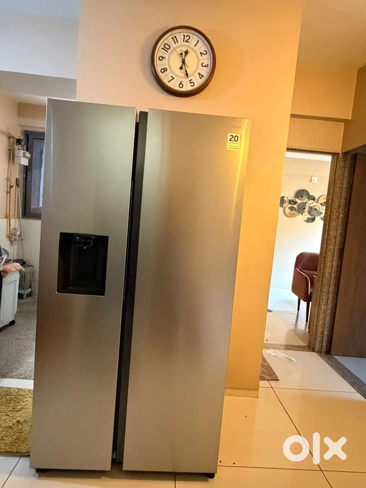 Samsung double door fridge with ice machine