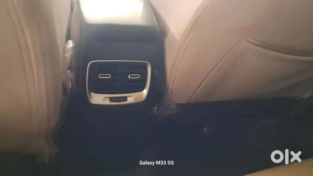 Hyundai Venue 2019 Petrol 28490 Km Driven