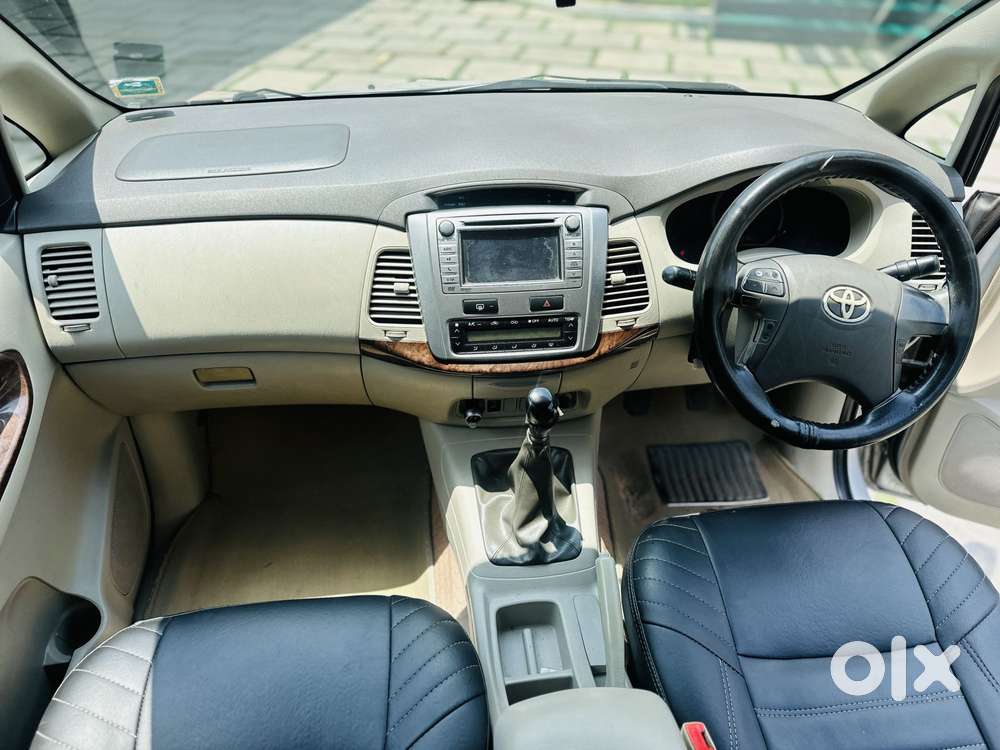 Toyota Innova 2.5 V 7 Str, 2012, Diesel