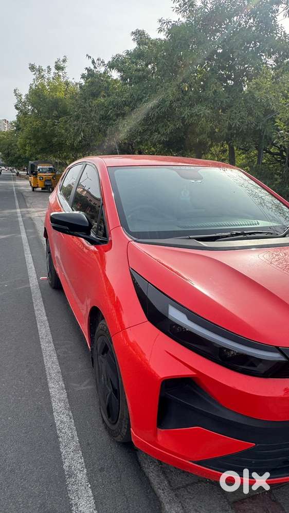 Tata Altroz Petrol Manual 2025