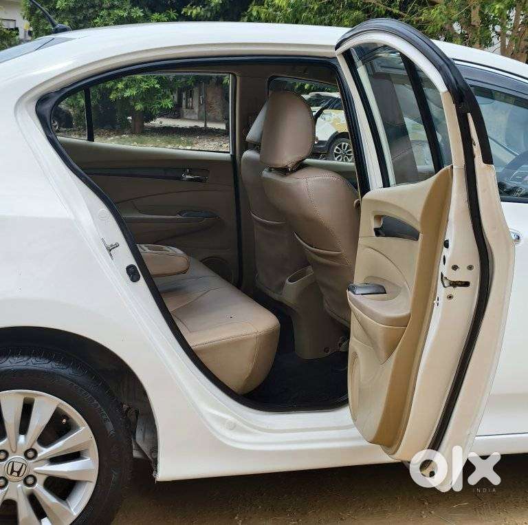 Honda City V At Exclusive, 2012, Petrol