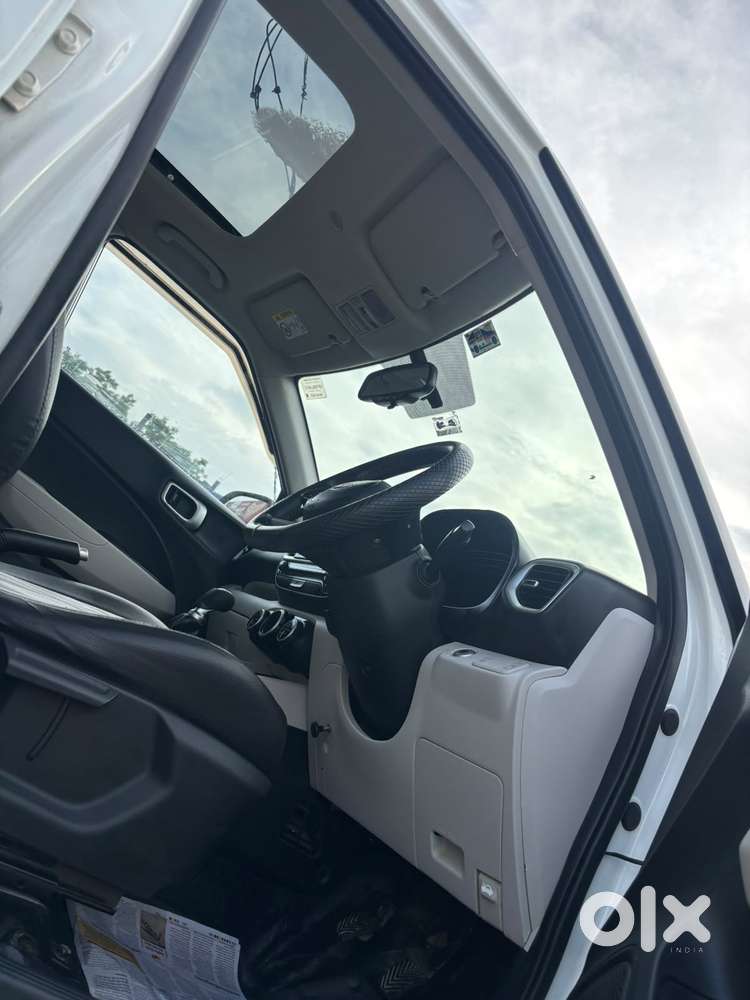 Hyundai Venue, 2023, Petrol