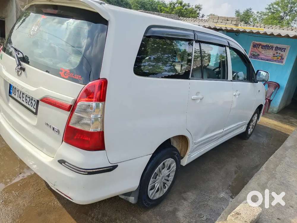Toyota Innova 2015 Diesel 125000 Km Driven