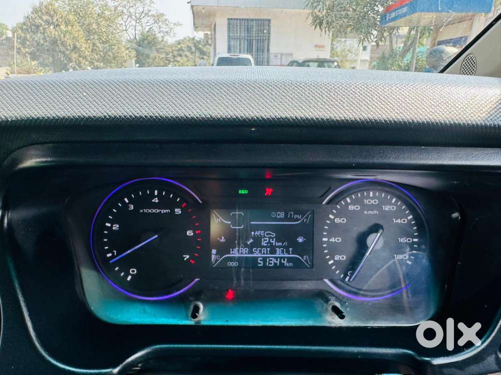 Mahindra Marazzo M2, 2018, Diesel