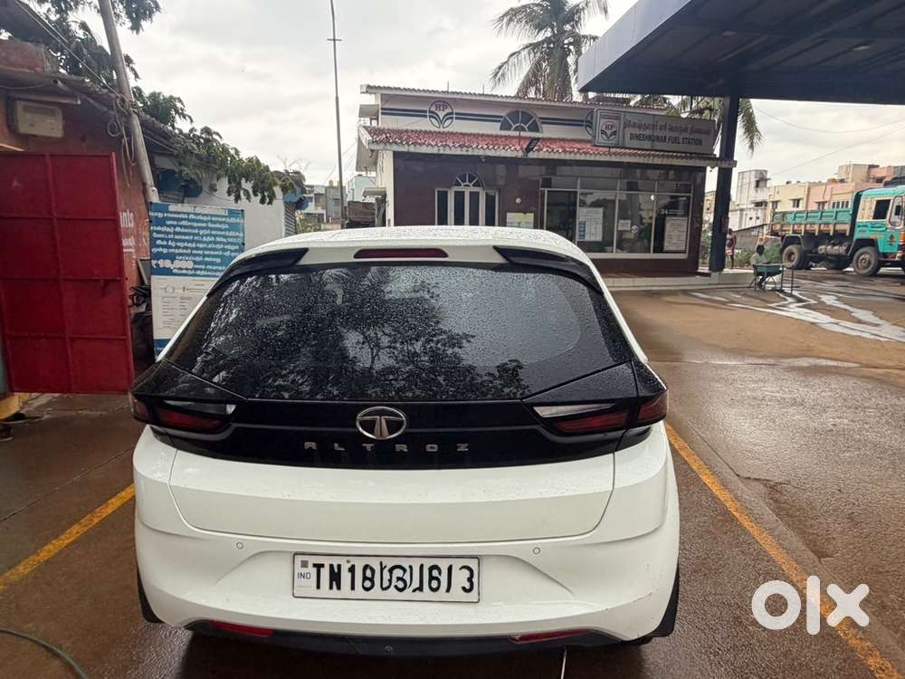 Tata Altroz Petrol 2023