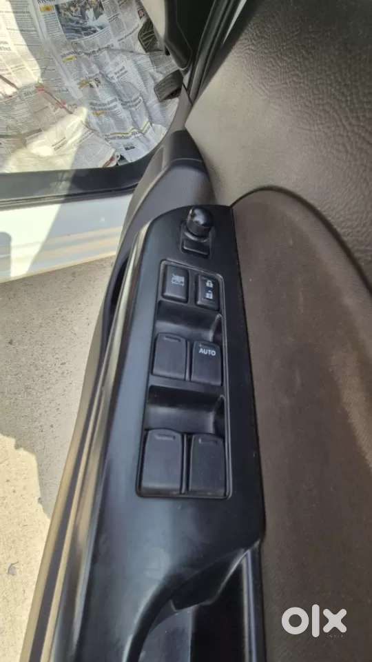 Maruti Suzuki Swift Vxi Optional, 2017, Petrol