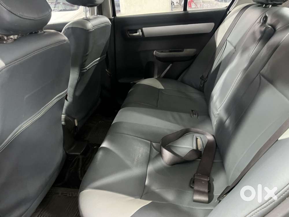 Maruti Suzuki Swift Dzire 1.3 Vxi, 2011, Petrol