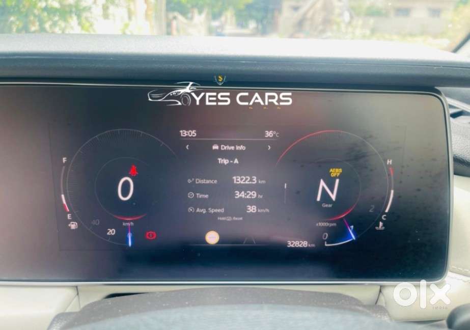 Mahindra Xuv700 2.2 Ax 7 Diesel Mt Str, 2025, Diesel