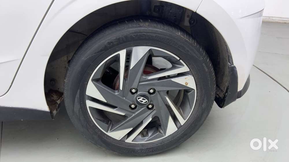Hyundai New I20 1.2 Asta (o) Ivt, 2023, Petrol