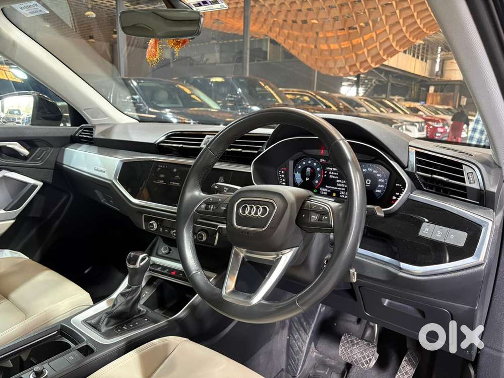 Audi Q3 40 Tfsi Premium Plus, 2023, Petrol