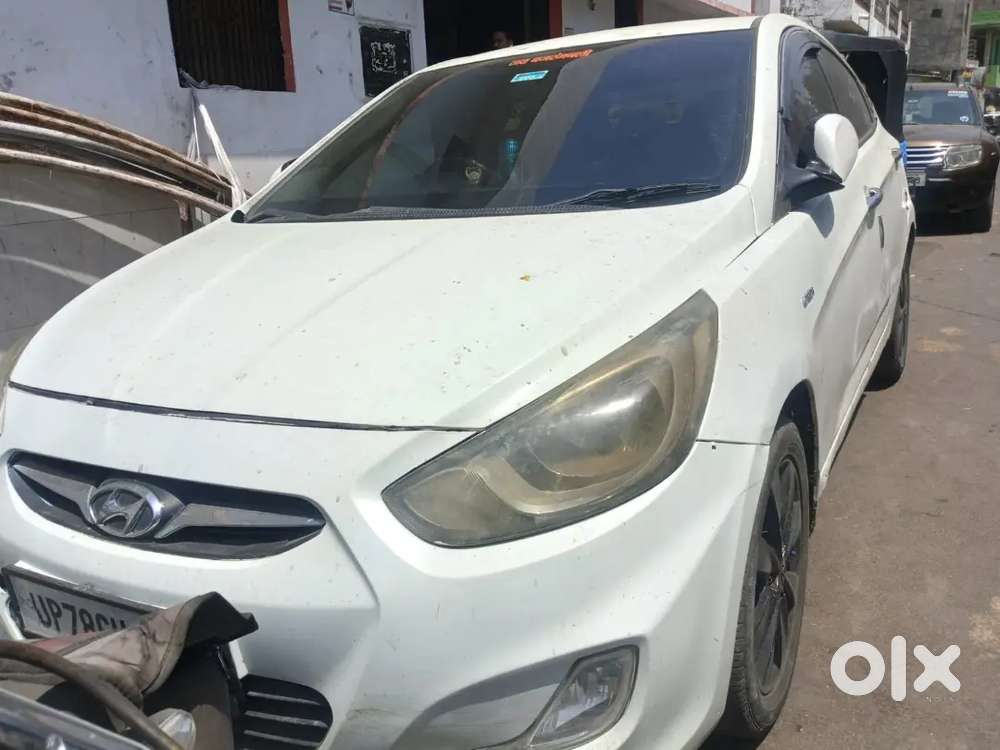 Hyundai Verna 2012