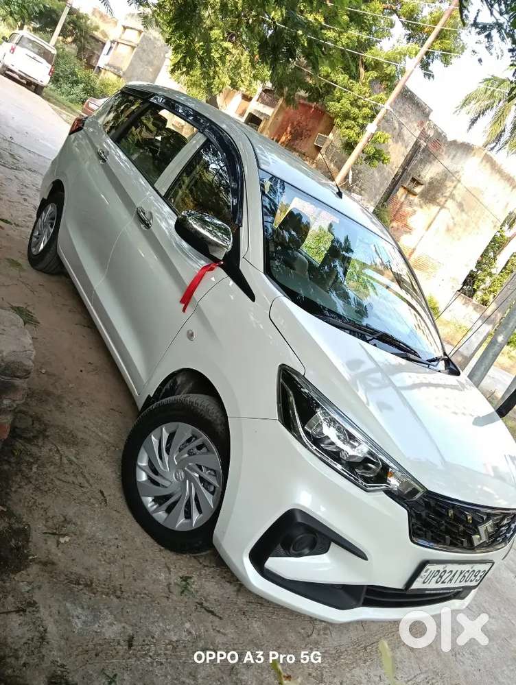 Maruti Suzuki Ertiga Lxi 2025