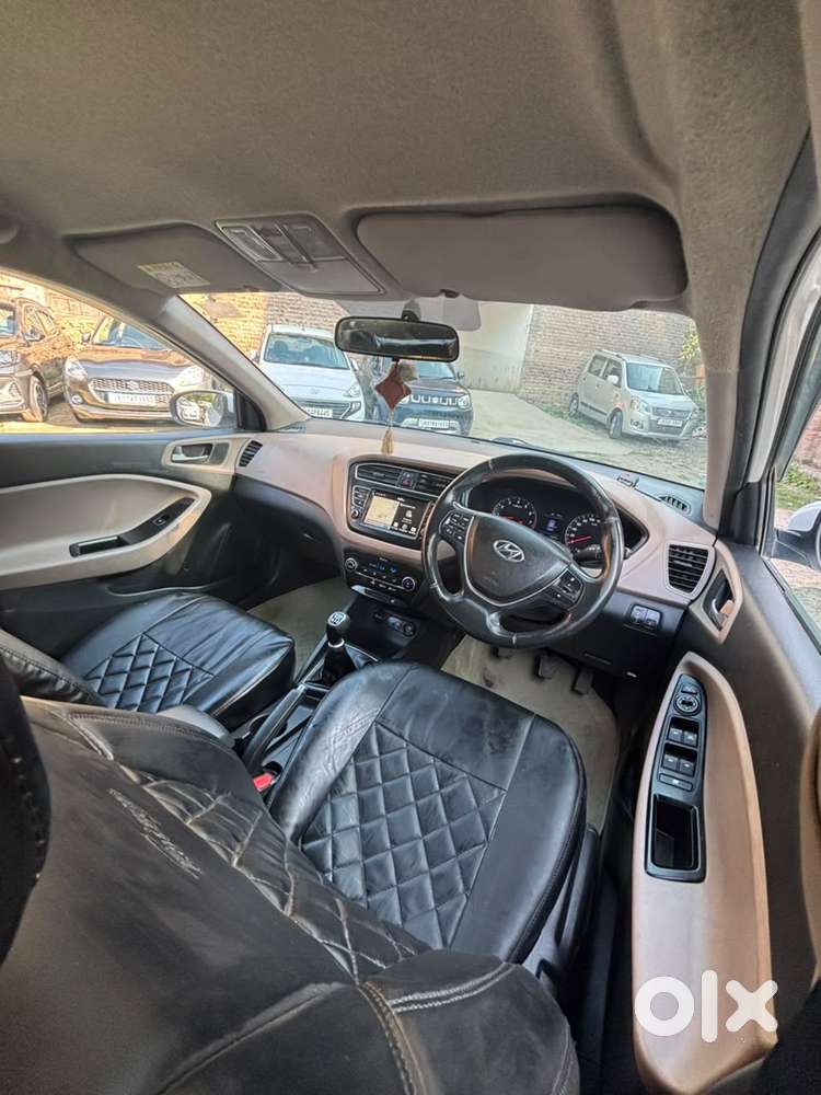Hyundai I20 Petrol Asta Option, 2018, Petrol