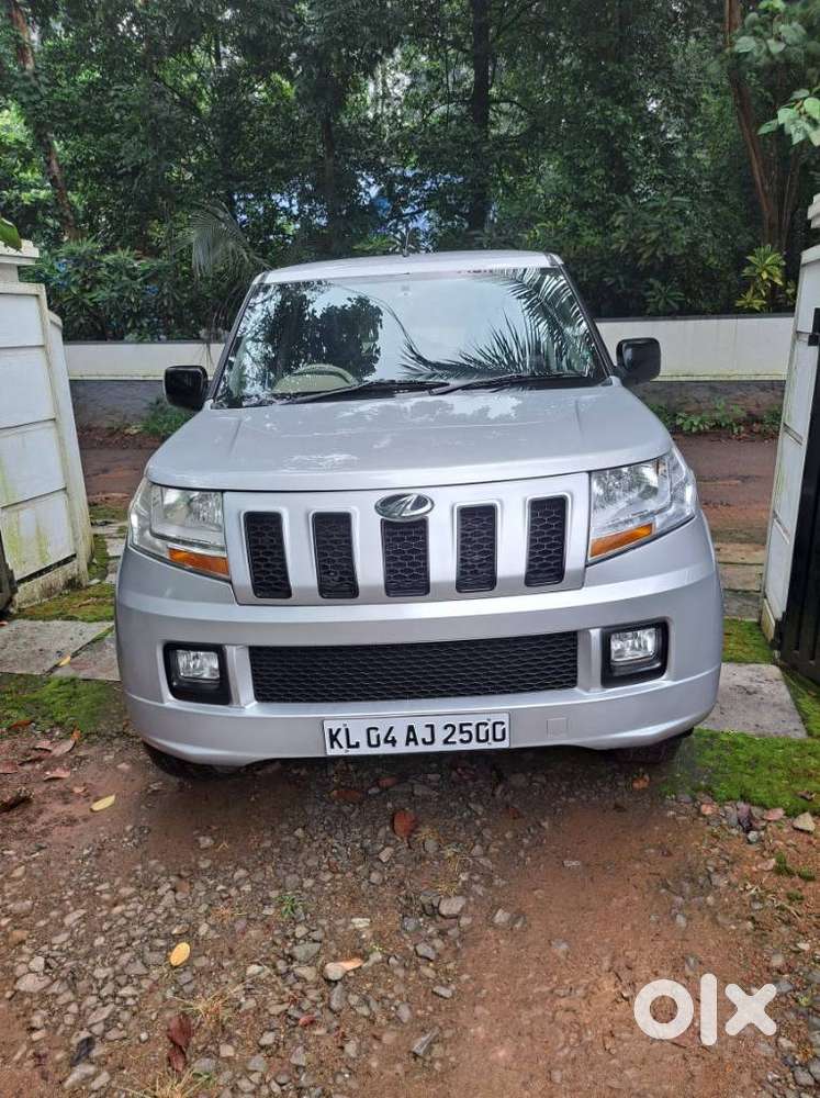 Mahindra Tuv 300 T4 Plus, 2016, Diesel