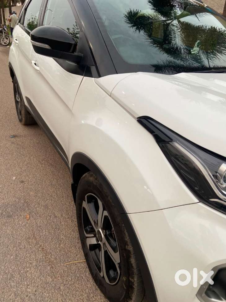 Tata Nexon, 2022, Petrol