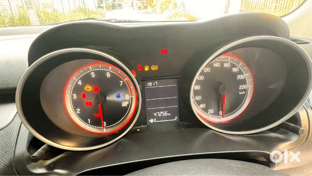 Maruti Suzuki Swift 1.2 Vxi (o), 2022, Petrol