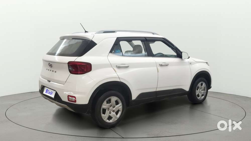 Hyundai Venue S, 2022, Petrol