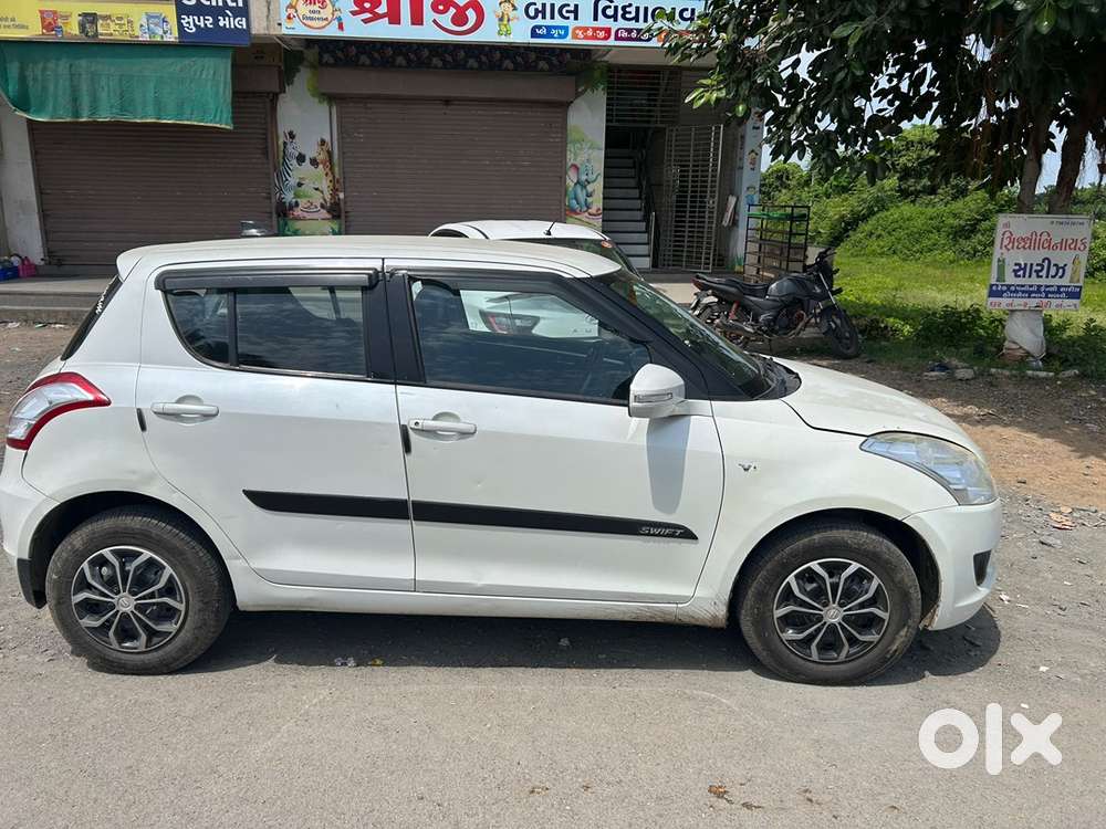 Maruti Suzuki Swift Petrol Manual 2012 Year