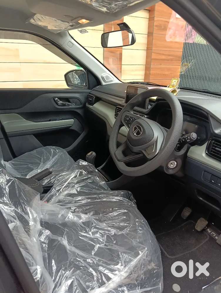 Tata Punch 2026 Petrol 2500 Km Driven