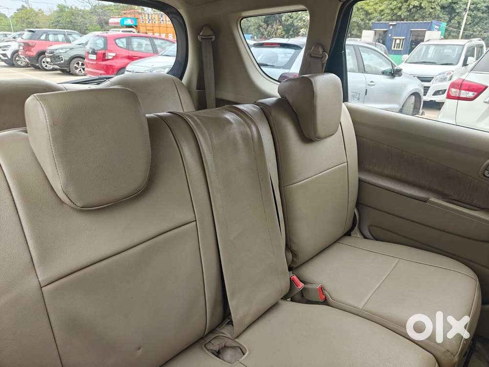 Maruti Suzuki Ertiga 2012-2015 Zxi, 2013, Petrol