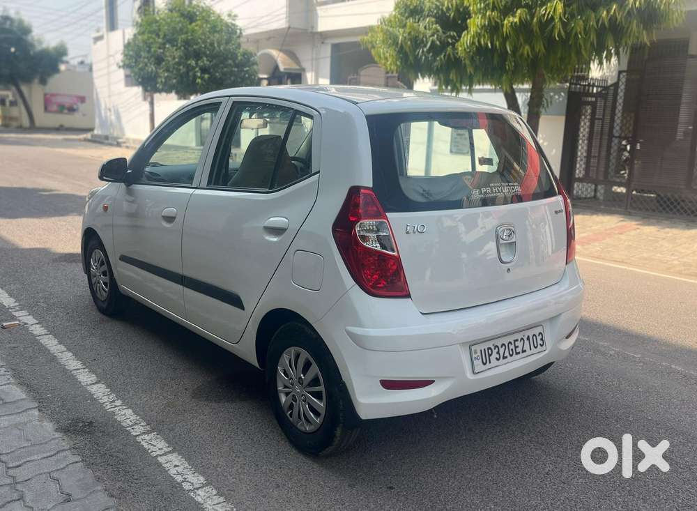 Hyundai I10 Sportz, 2015, Petrol