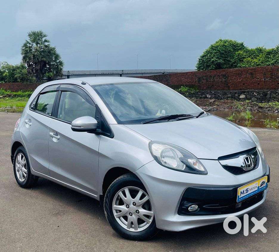 Honda Brio V Automatic, 2016, Petrol