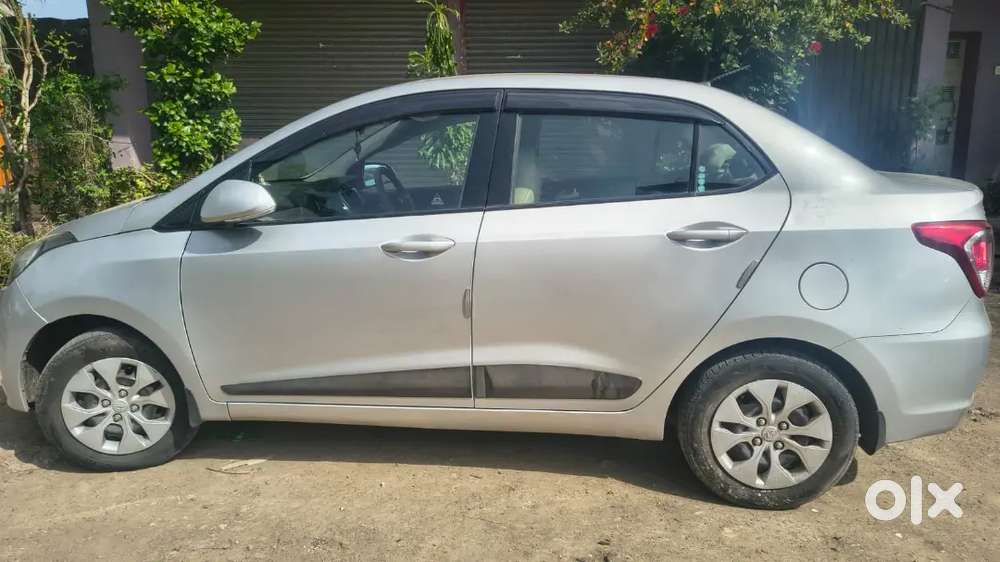 Hyundai Xcent Petrol Manual 2014