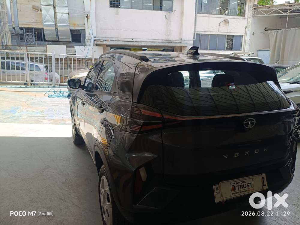 Tata Nexon, 2023, Petrol