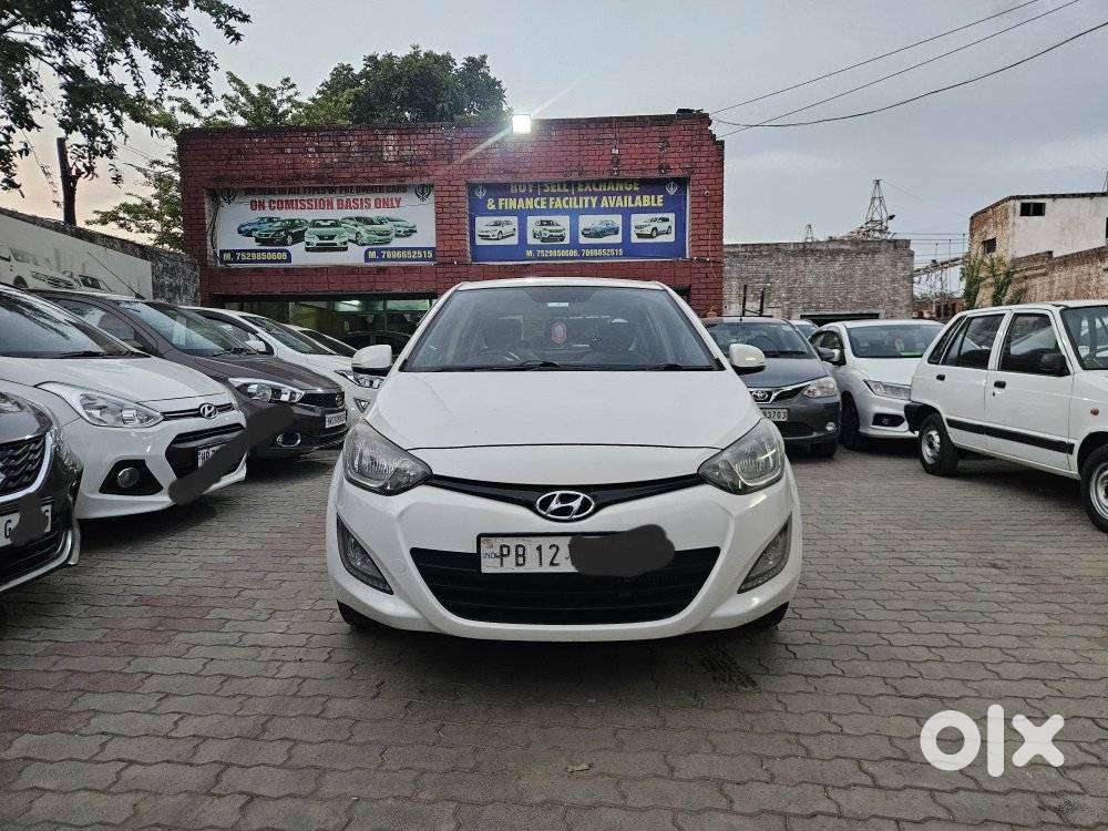 Hyundai I20 Sportz 1.4 Crdi 6 Speed Bs-iv, 2014, Diesel