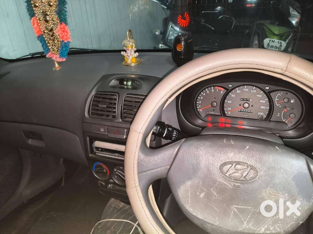 2008 Hyundai Accent Gls 1.6 Petrol – Bright Silver Sedan