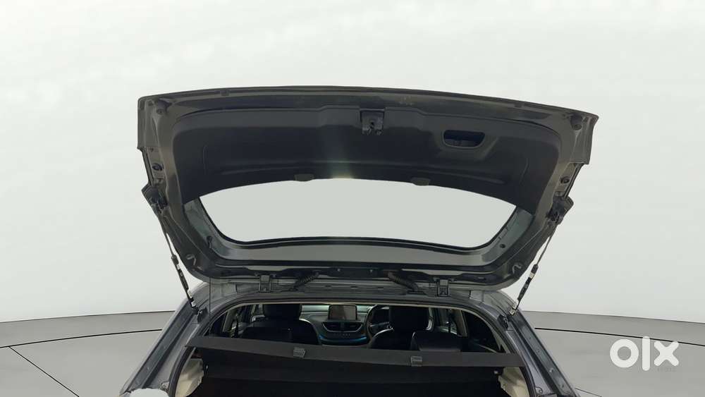 Tata Altroz Xz, 2023, Petrol