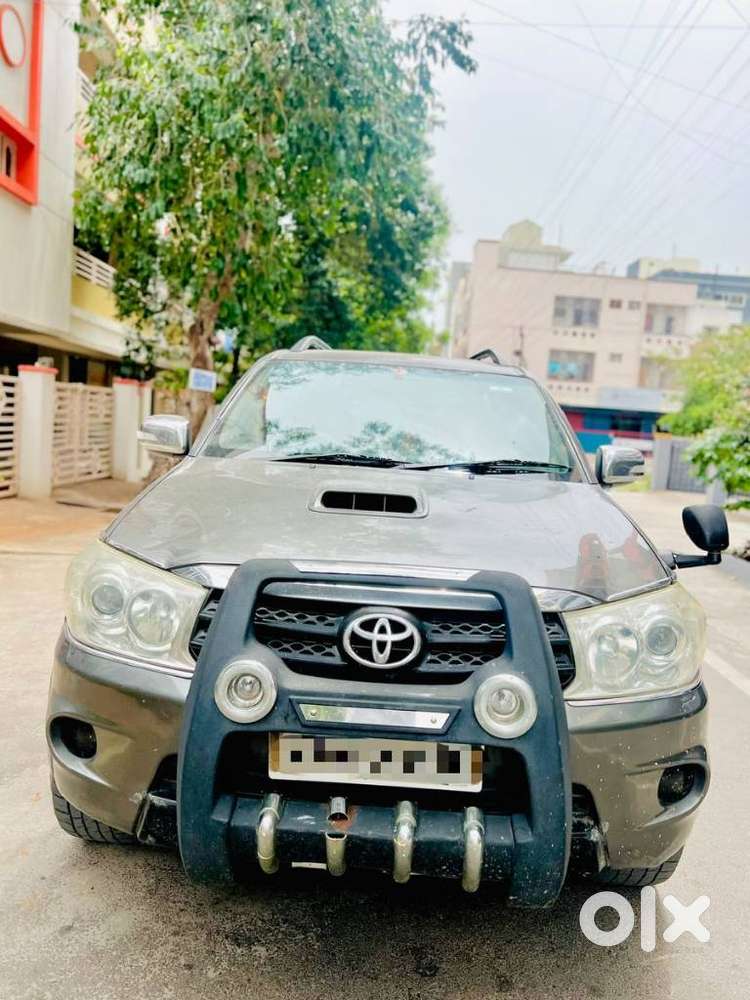 Toyota Fortuner 3.0 4x4 Manual, 2010, Diesel