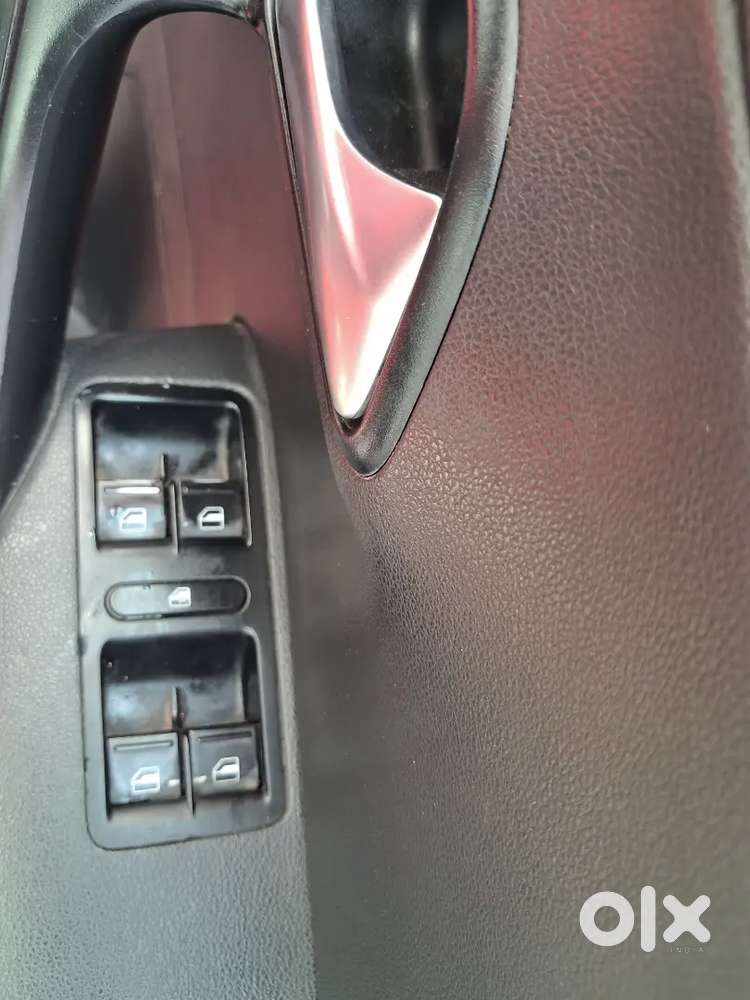 Volkswagen Polo 1.2 Comfortline 2015