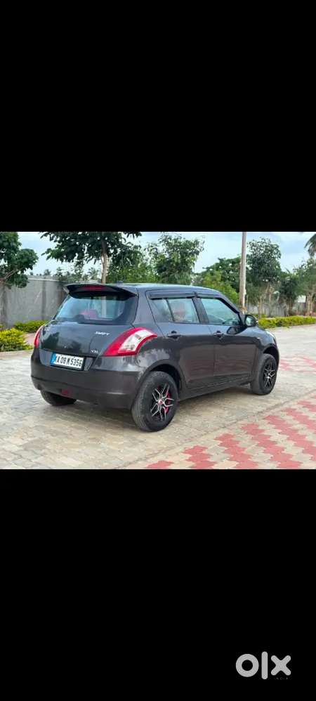Maruti Suzuki Swift VXi 2017