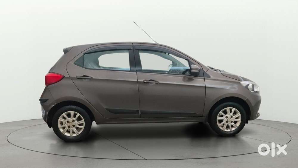 Tata Tiago 1.2 Revotron Xza, 2018, Petrol