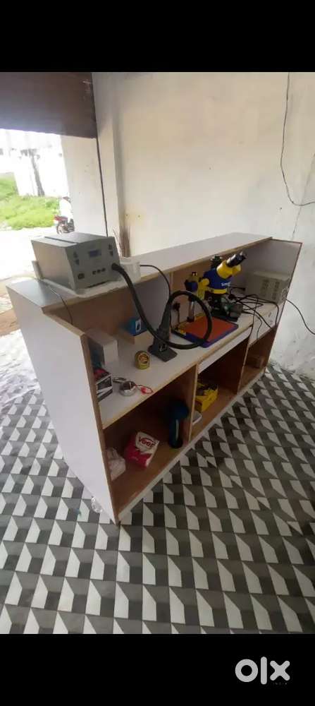 Mobile repair counter - Other Household Items - 1824229986