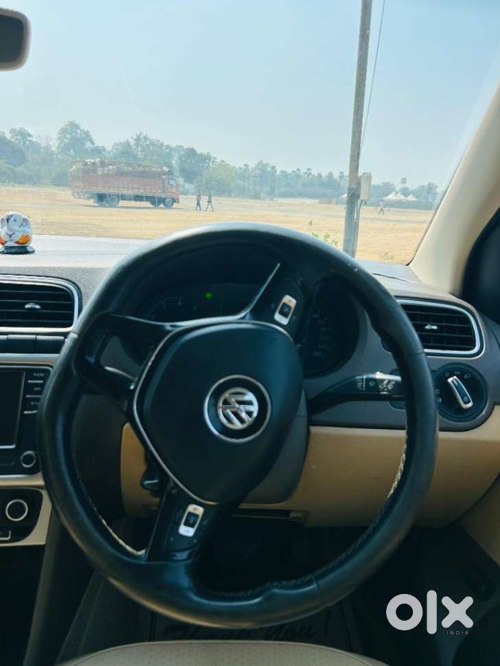 Volkswagen Vento 1.2 Tsi Highline At, 2018, Petrol