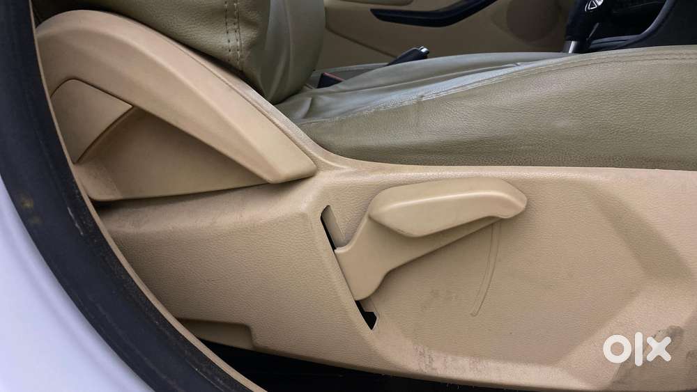 Ford Figo Aspire 1.5 Titanium Ti-vct At, 2015, Petrol