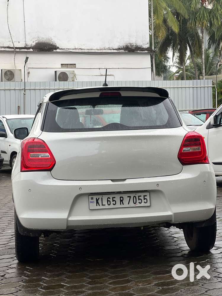 Maruti Suzuki Swift Vxi, 2021, Petrol